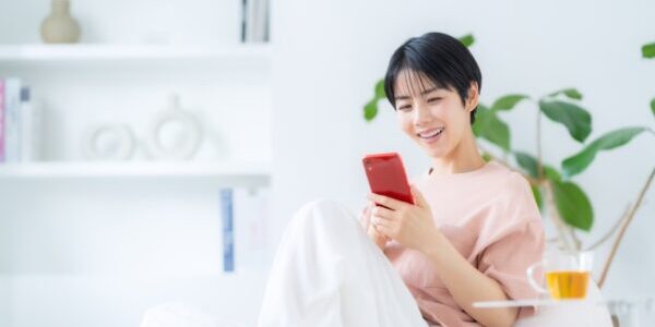 コミックシーモアのアプリは無料でどこまで読める？会員登録のメリットも紹介