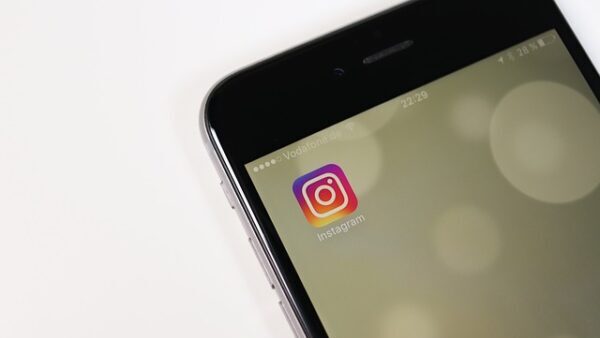 インスタで音楽が止まるときの対処法